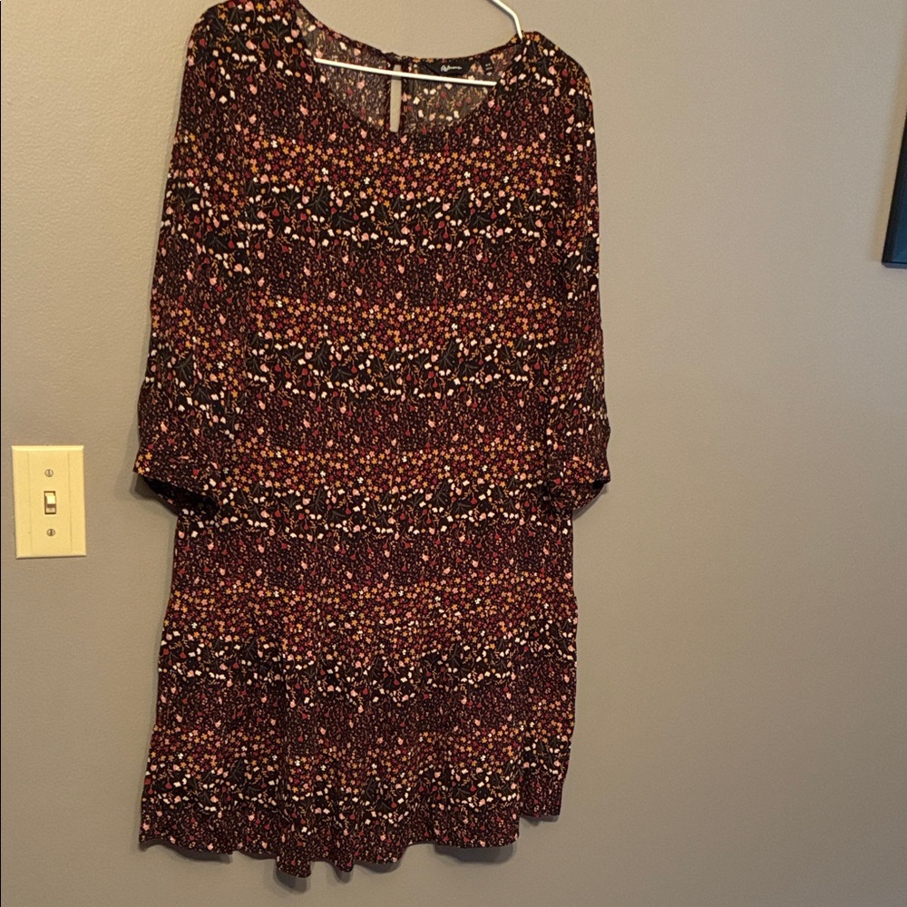 Reitmans Petite Floral Mini Dress in Black and Red